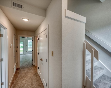 901 Cheyenne - Photo Thumbnail 23