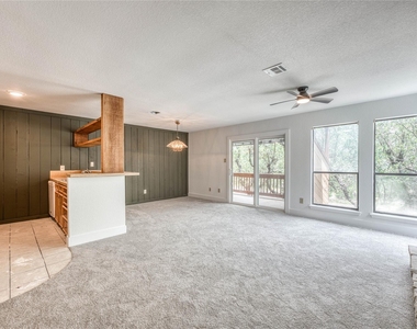 901 Cheyenne - Photo Thumbnail 5
