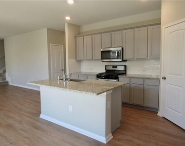 620 Otto Ave - Photo Thumbnail 4