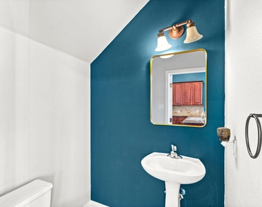 6704 Menchaca Rd - Photo Thumbnail 7