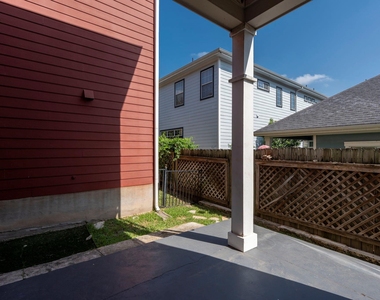 6704 Menchaca Rd - Photo Thumbnail 18
