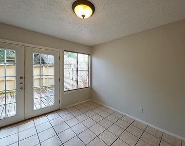 9611 Covey Ridge Ln - Photo Thumbnail 4