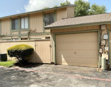 9611 Covey Ridge Ln - Photo Thumbnail 15