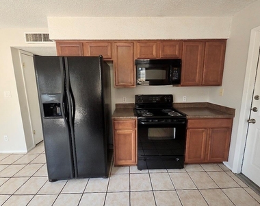 9611 Covey Ridge Ln - Photo Thumbnail 6