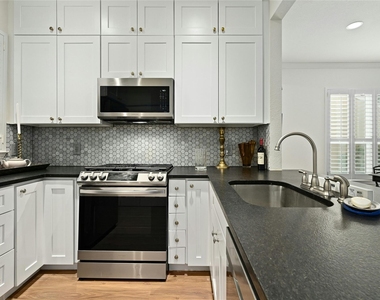 112 Ranier Ln - Photo Thumbnail 13