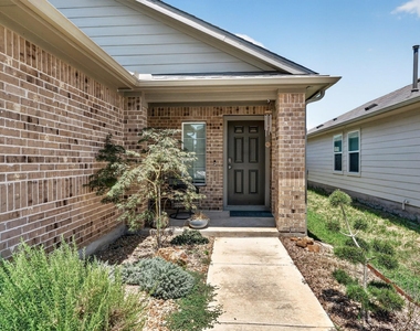 196 Harvest Creek Dr - Photo Thumbnail 2