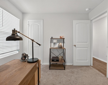 196 Harvest Creek Dr - Photo Thumbnail 23