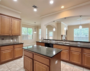 16212 Double Eagle Dr - Photo Thumbnail 9