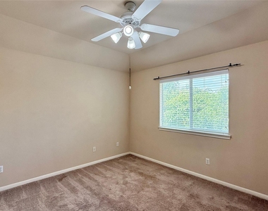 16212 Double Eagle Dr - Photo Thumbnail 19