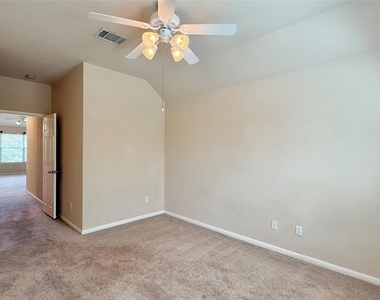 16212 Double Eagle Dr - Photo Thumbnail 21