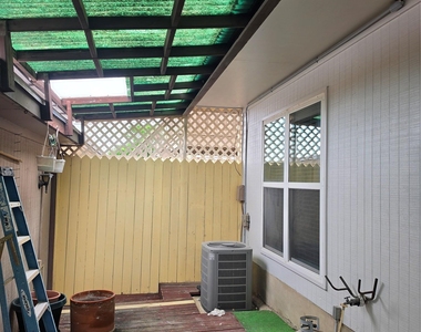 4412 Shakertown - Photo Thumbnail 14