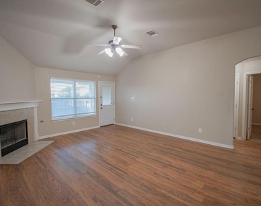 312 Pheasant Rdg - Photo Thumbnail 4