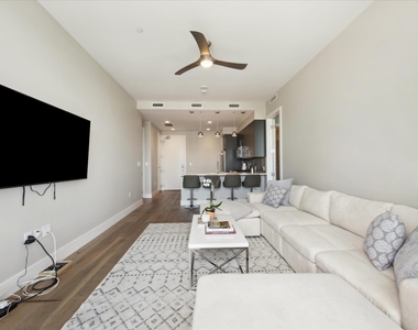 222 West Ave - Photo Thumbnail 6