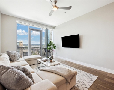 222 West Ave - Photo Thumbnail 4
