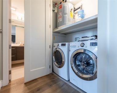 222 West Ave - Photo Thumbnail 13