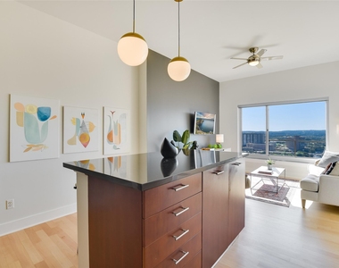 603 Davis St - Photo Thumbnail 4