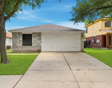 1144 Miss Kimberlys Ln - Photo Thumbnail 24