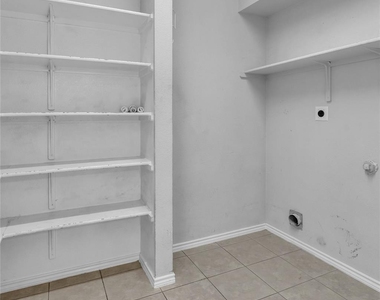9616 Fratelli Ct - Photo Thumbnail 23