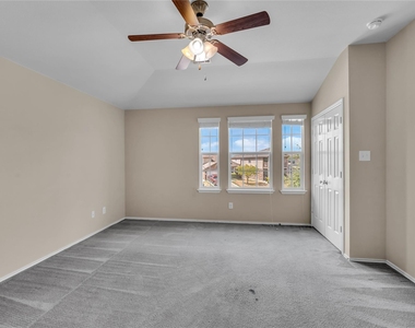9616 Fratelli Ct - Photo Thumbnail 12