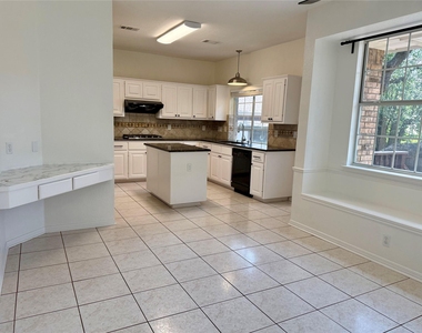 11112 Marden Ln - Photo Thumbnail 8