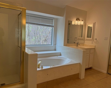 11112 Marden Ln - Photo Thumbnail 17