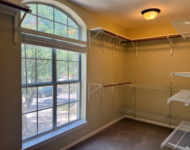11112 Marden Ln - Photo Thumbnail 19