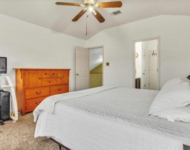 1700 W Pflugerville Pkwy - Photo Thumbnail 29