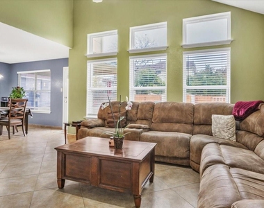 1700 W Pflugerville Pkwy - Photo Thumbnail 10