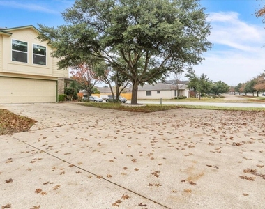 1700 W Pflugerville Pkwy - Photo Thumbnail 1