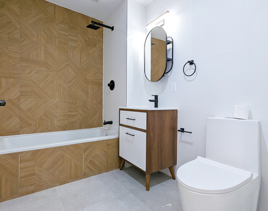 253 Clarkson Avenue - Photo Thumbnail 9