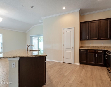 12304 Itani Way - Photo Thumbnail 13