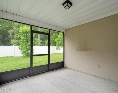 12304 Itani Way - Photo Thumbnail 5