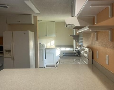 610 Nightingale Street - Photo Thumbnail 3