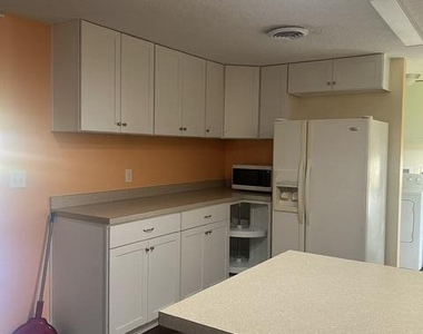610 Nightingale Street - Photo Thumbnail 4