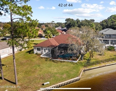 4911 Toproyal Lane - Photo Thumbnail 2