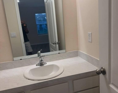 52 Pomona Way - Photo Thumbnail 21