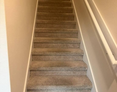 52 Pomona Way - Photo Thumbnail 19