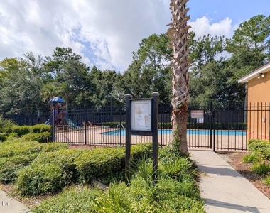 6869 Lake Mist Lane - Photo Thumbnail 16