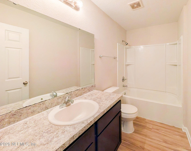 6861 Lake Mist Lane - Photo Thumbnail 9