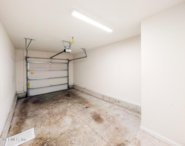 6861 Lake Mist Lane - Photo Thumbnail 13