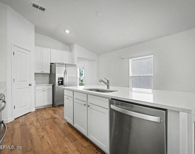 829 Cordova Palms Parkway - Photo Thumbnail 12