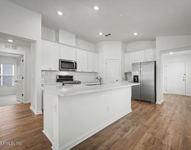 829 Cordova Palms Parkway - Photo Thumbnail 13