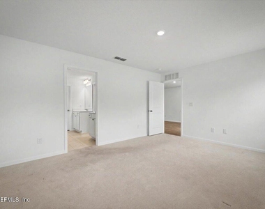 829 Cordova Palms Parkway - Photo Thumbnail 28