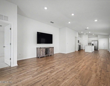 829 Cordova Palms Parkway - Photo Thumbnail 19