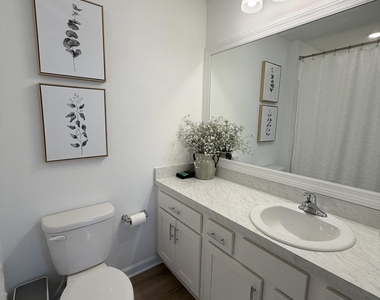 8326 Zenith Circle - Photo Thumbnail 28