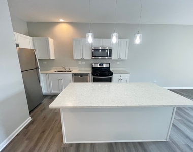 301 N Madison Street - Photo Thumbnail 1
