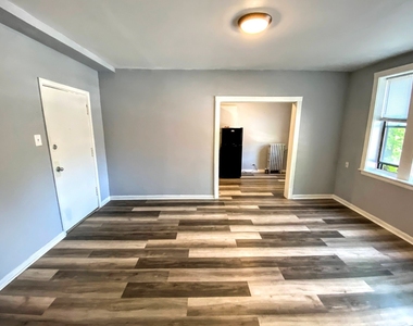 839 W Sheridan Road - Photo Thumbnail 7
