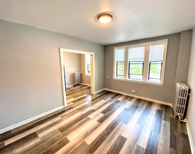 839 W Sheridan Road - Photo Thumbnail 3