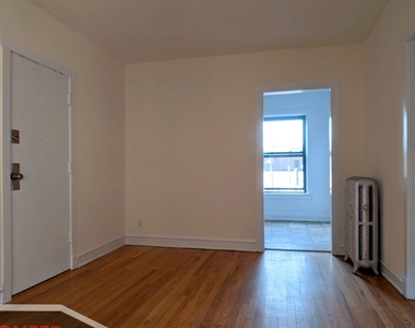 2651 N Spaulding Avenue - Photo Thumbnail 2