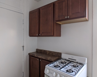2651 N Spaulding Avenue - Photo Thumbnail 5